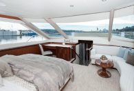 100′ 2018 Ocean Alexander Skylounge Motor Yacht