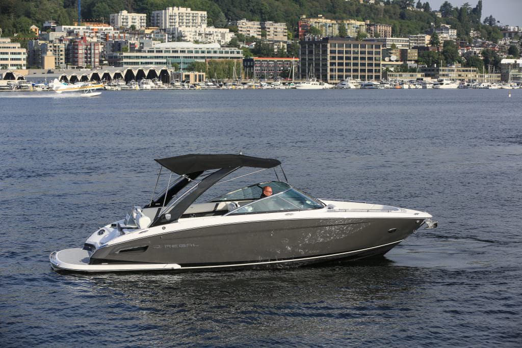 28′ 2018 Regal Bowrider - ALEXANDER MARINE USA™